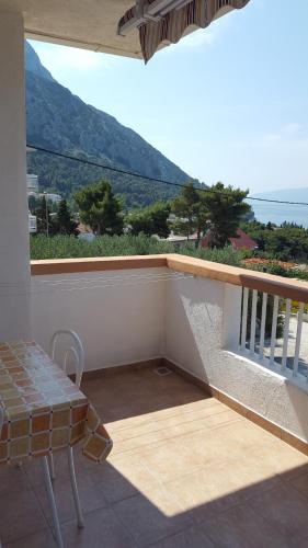 APARTMAN 1 KRISTINKA Gujinović (APARTMAN 1 KRISTINKA Gujinovic) in Gradac