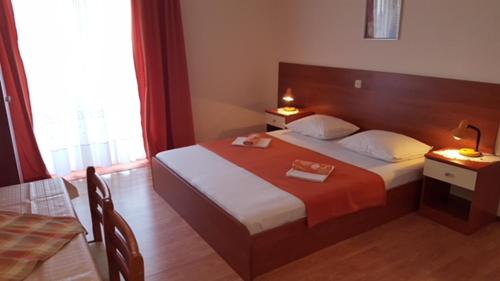 APARTMAN 1 KRISTINKA Gujinović (APARTMAN 1 KRISTINKA Gujinovic) in Gradac