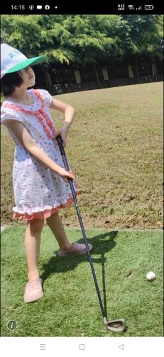 小白球休闲会馆