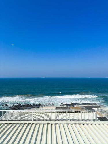 92 Camarque - 3 Bedroom Beachfront Apartment In Umdloti - 180 Degree Sea Views, Umdloti (foto 6)