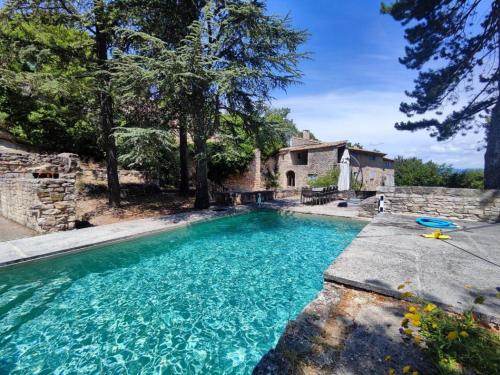 Zwembad, Les Grottes in Saignon