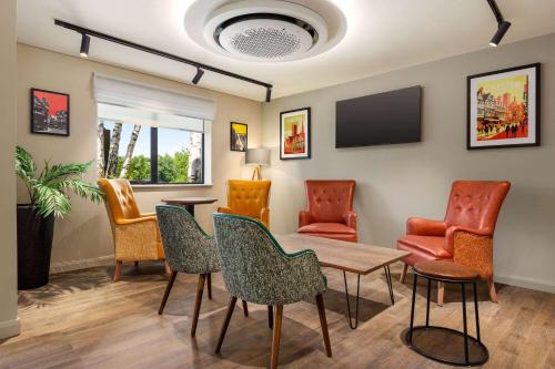 Days Inn Chester East - image 12