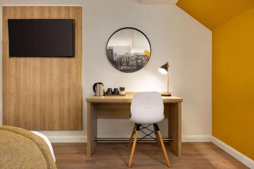 Days Inn Chester East - main image