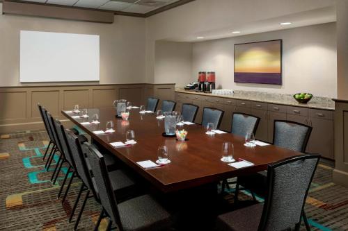 Residence Inn by Marriott Houston Downtown/Convention Center - image 13