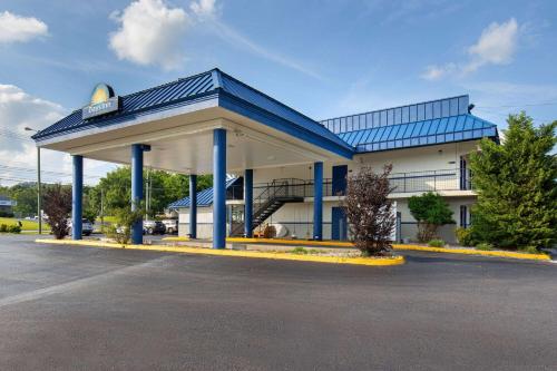 Days Inn by Wyndham Knoxville North, Knoxville