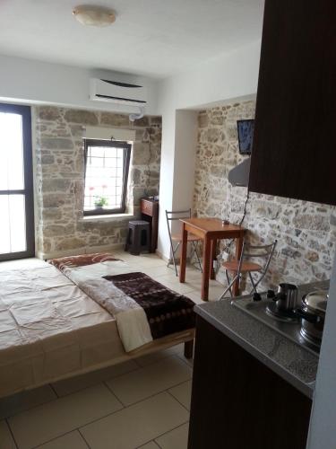  Vintage House Studios' Pitsidia in Pitsidia