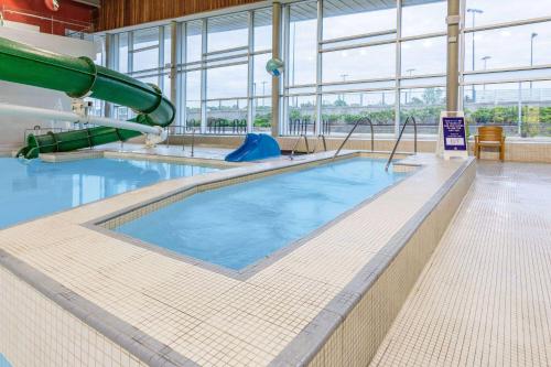 อ่างแช่น้ำร้อน, Microtel Inn & Suites by Wyndham Summerside in ซัมเมอร์ไซด์ (PE)