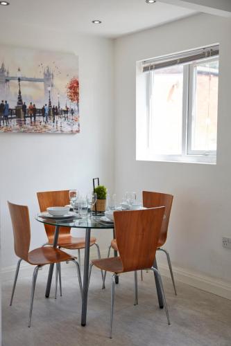 Spacious home close to city centre location, Лидс (фото 6)
