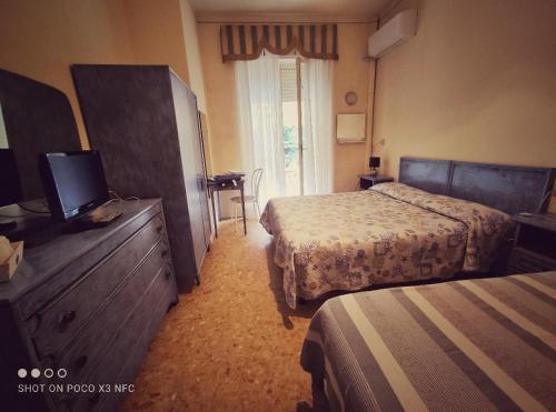 Triple Room with Garden View image 2