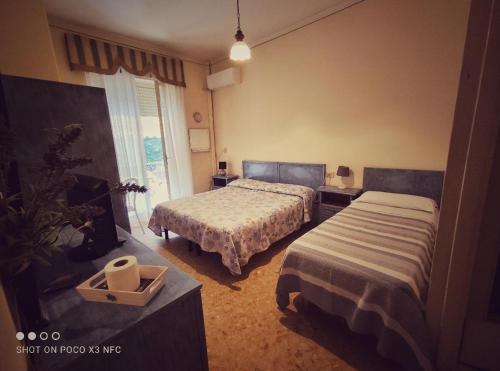 Triple Room with Garden View image 4