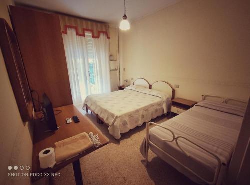 Triple Room with View image 2