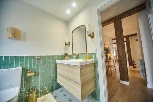 Two-Bedroom Apartment image 5
