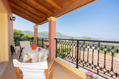 Alexis & Loula Village House 2