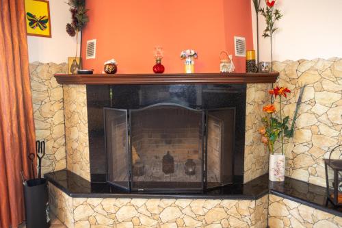 Alexis & Loula Village House 5
