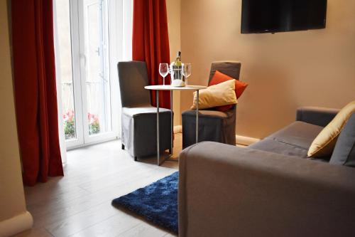 Suite, junior, balcón