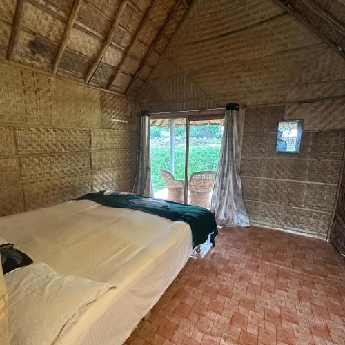 The Gravity Cafe -A Unit Of StayChillHampi in Sanapur