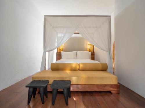 484542933 KA BRU Beach Boutique Hotel