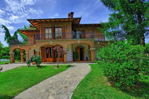 Villa Lauretana by PosarelliVillas