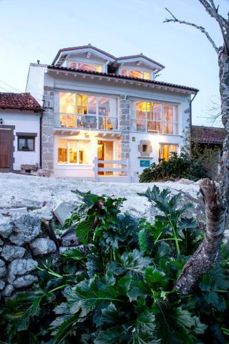 Viesnīcas āriene, Wishome-Casa con piscina para unas vacaciones alejadas del calor in Valdaliga