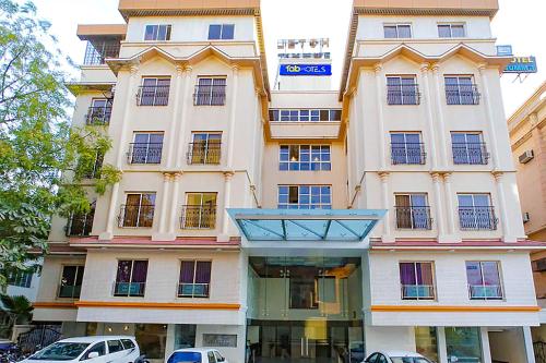 B&B Ahmedabad - Hotel Summit - Bed and Breakfast Ahmedabad