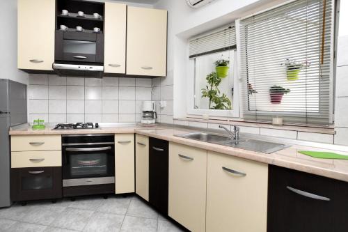 Apartment Lidija - image 4