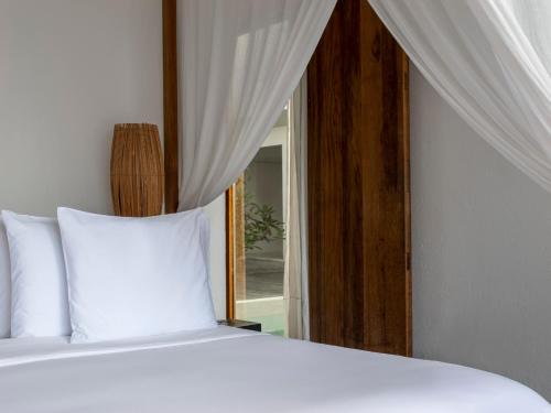484549125 KA BRU Beach Boutique Hotel