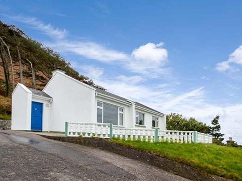 Rossbeigh Beach Cottage No 4