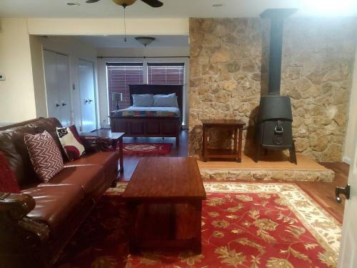 Cheerful 3 bedroom 2 bathroom home in Durant, USA