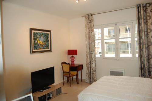 Studio, Le Pasteur, Cannes , quartier du Carlton , rue Pasteur ...