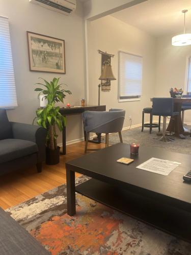 Two bedroom gem by Lake Nokomis in Minneapolis, USA
