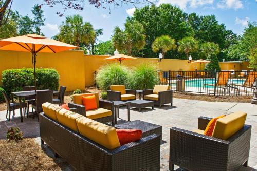 Courtyard by Marriott North Charleston Airport Coliseum