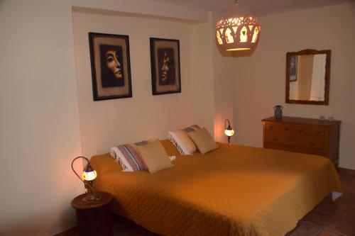 1 queen bed