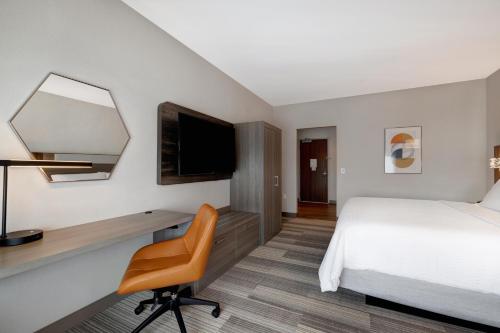 Standard King Room