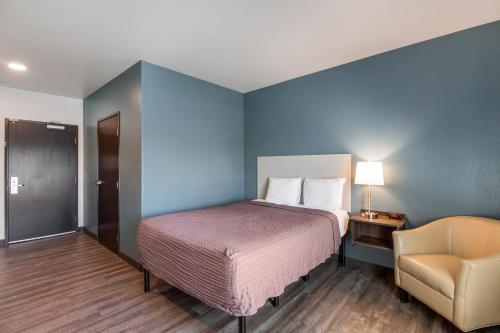 WoodSpring Suites Bakersfield Airport - image 9