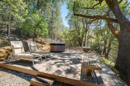 Meadow Vista Mountain Escape w/ River Views! in Colfax (CA)