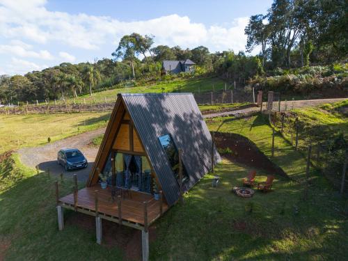 Cabana com Hidromassagem e Vista, a 12km de Treze Tílias