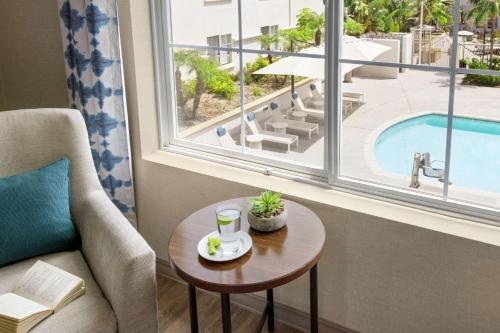 Hilton Garden Inn Carlsbad Beach - image 11