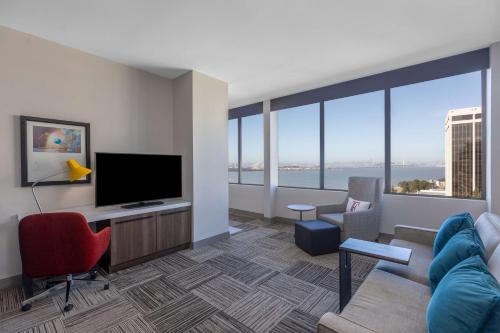 Hilton Garden Inn San Francisco/Oakland Bay Bridge - image 3