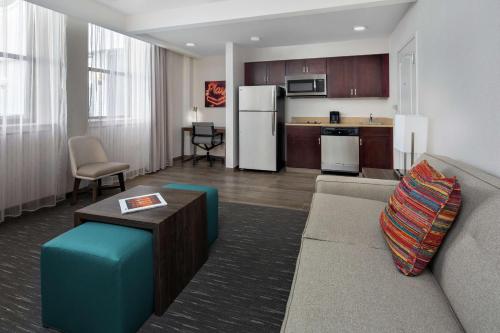 Homewood Suites by Hilton Nashville Downtown - image 9