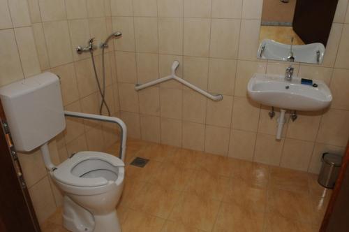 Single Room - Disability Access