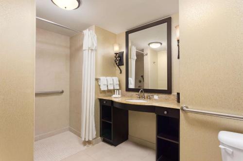 Homewood Suites Lafayette-Airport - image 2