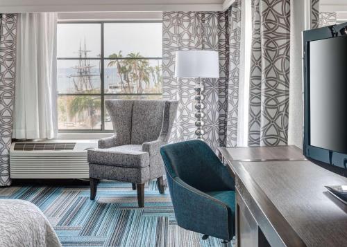 Hampton Inn San Diego Downtown - image 3