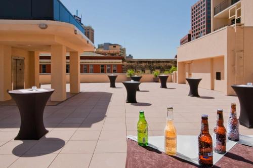 Embassy Suites By Hilton San Antonio Riverwalk-Downtown