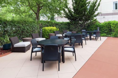 Hilton Garden Inn Sacramento/South Natomas - image 10