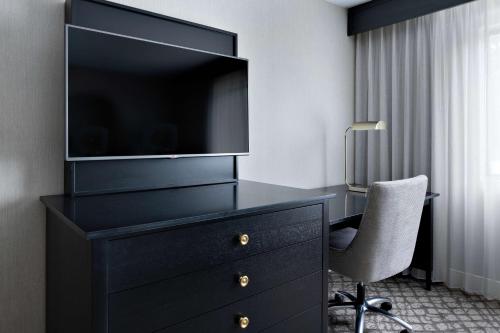 DoubleTree Suites by Hilton Charlotte/SouthPark - image 14