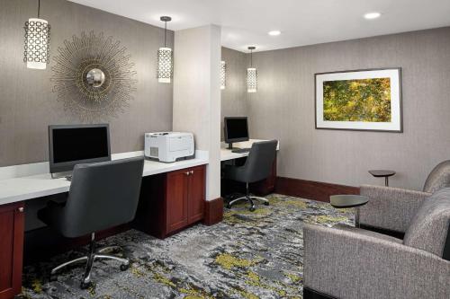 DoubleTree Suites by Hilton Charlotte/SouthPark