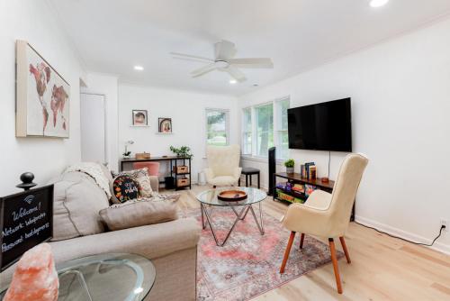 Lovely Landing Pad near Lambert Airport 3 bed bath in Berkeley, USA