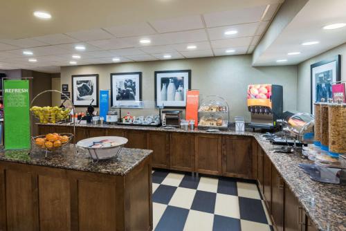 Hampton Inn Charlotte University Place in Charlotte, USA