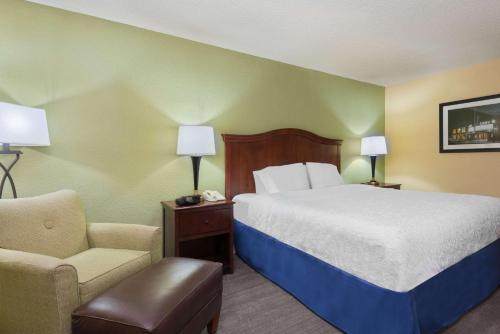 Hampton Inn Raleigh Cary - image 13