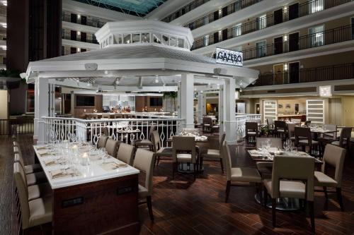 Embassy Suites by Hilton- Lake Buena Vista Resort - image 30